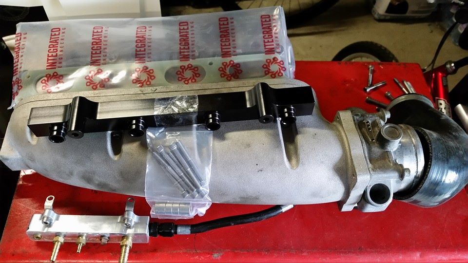 Inlet manifold, spacer and fuel rail.jpg